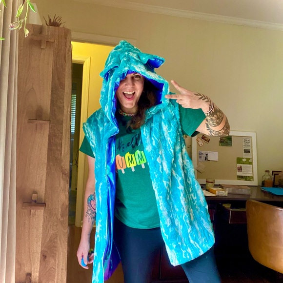 Coquetry Minky Zipper Front Vest Blue Holo L/XL $135 - Picture 7 of 16